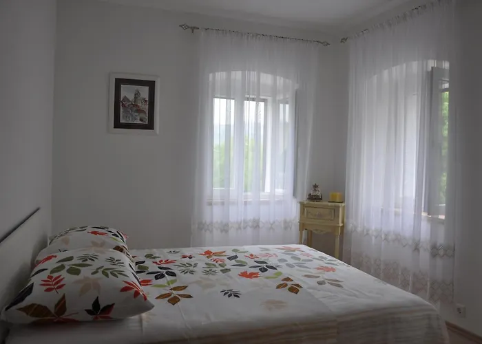 Apartment Sweet Home